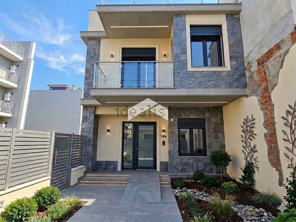 casa indipendente in vendita a Castello di Cisterna