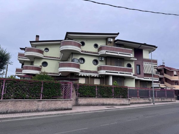 appartamento in vendita a Castello di Cisterna