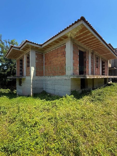 casa indipendente in vendita a Castello di Cisterna