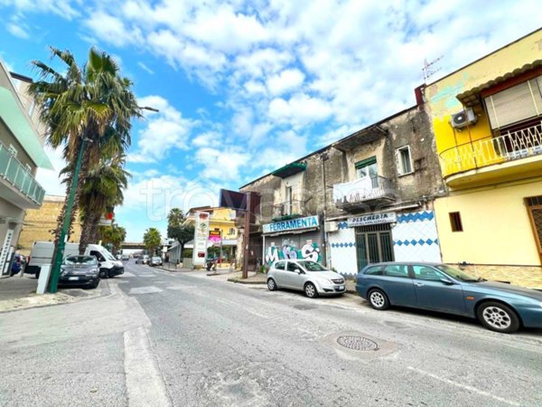 negozio in vendita a Cercola