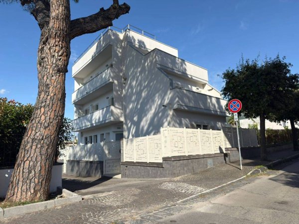 casa indipendente in vendita a Cercola