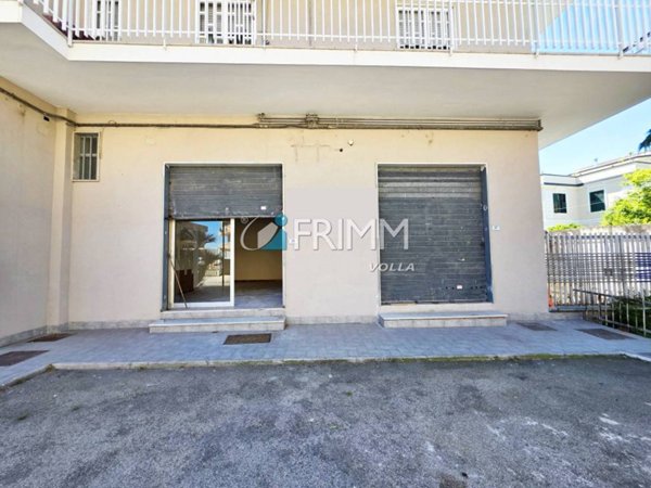 negozio in vendita a Cercola