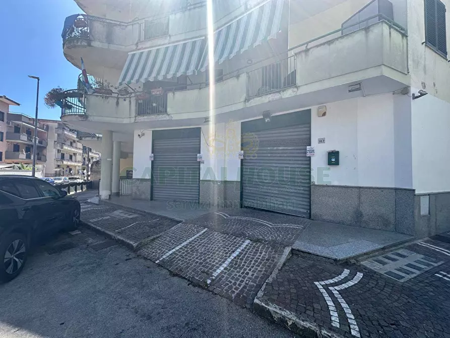 locale commerciale in vendita a Cercola