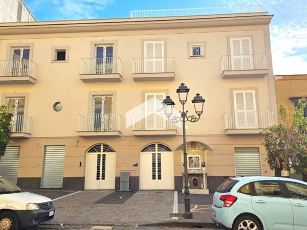 negozio in vendita a Cercola