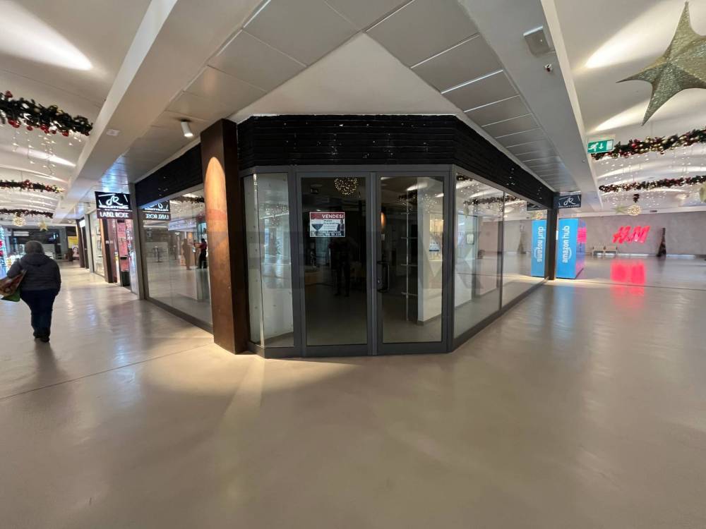 negozio in vendita a Cercola