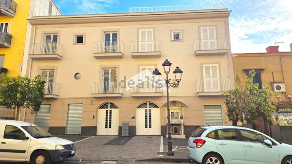 locale commerciale in vendita a Cercola