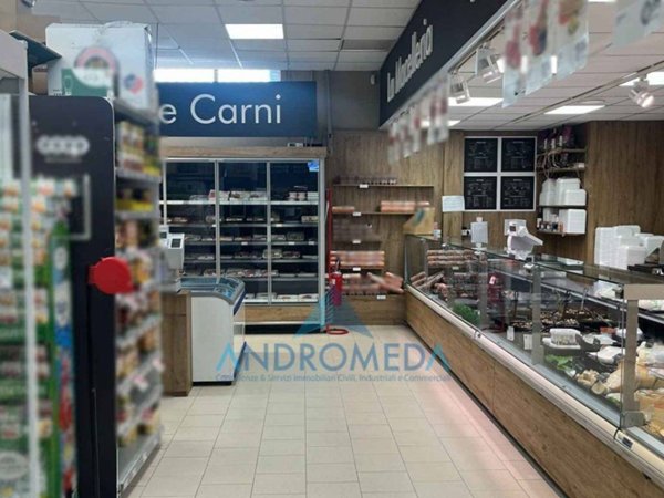 negozio in vendita a Cercola