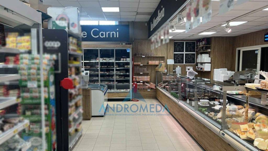 negozio in vendita a Cercola