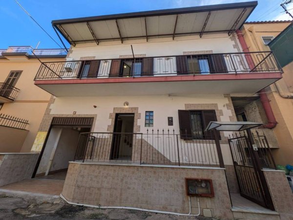 casa indipendente in vendita a Cicciano