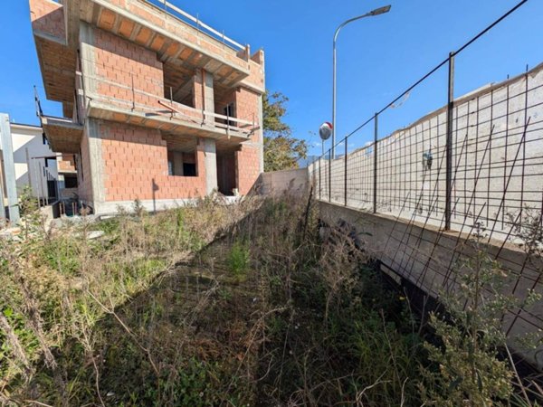 casa indipendente in vendita a Cicciano