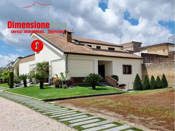 casa indipendente in vendita a Cicciano