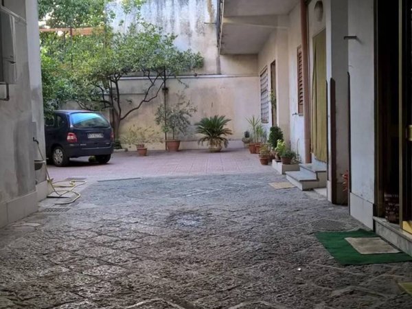 intera palazzina in vendita a Cicciano