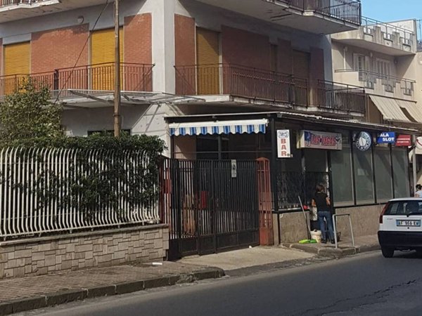 negozio in vendita a Cicciano