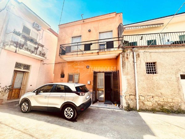 casa indipendente in vendita a Cimitile