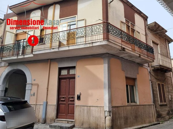 casa indipendente in vendita a Cimitile