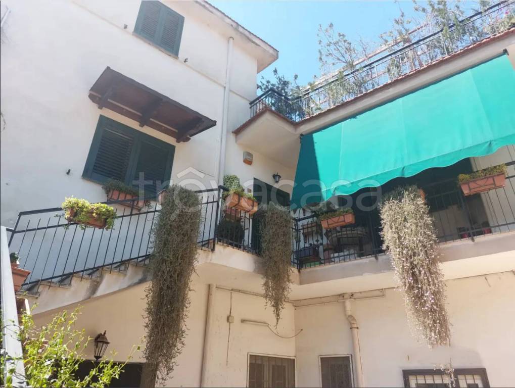 casa indipendente in vendita a Cimitile