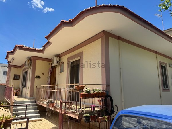 casa indipendente in vendita a Cimitile