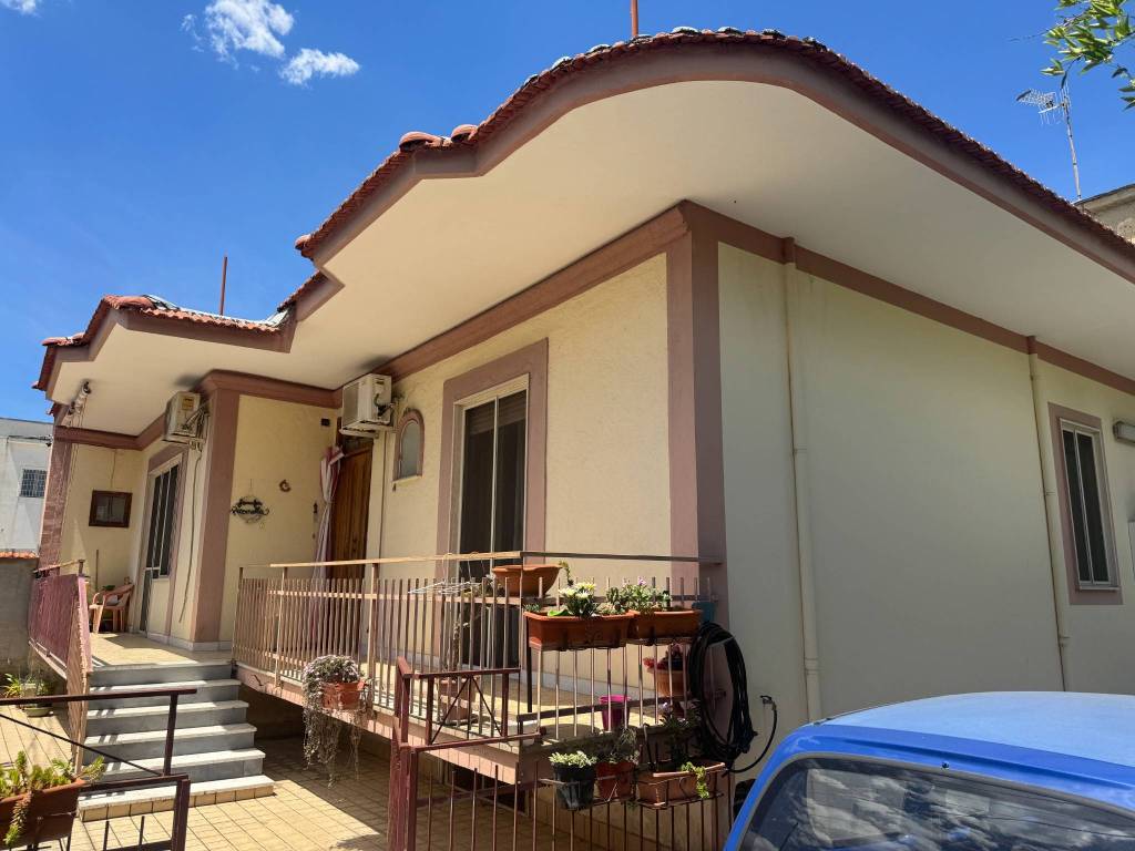casa indipendente in vendita a Cimitile