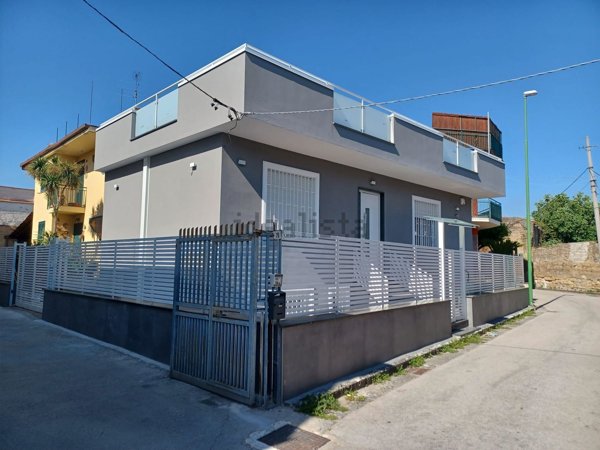 quadrivano in vendita a Cimitile