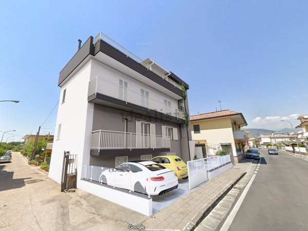 casa indipendente in vendita a Cimitile