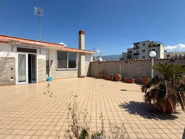 intera palazzina in vendita a Cimitile