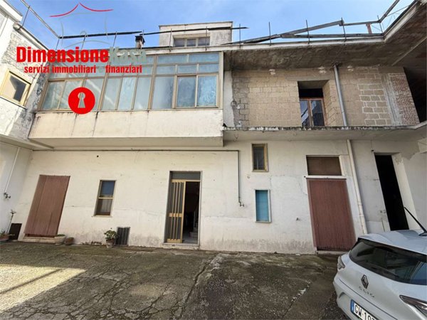 casa indipendente in vendita a Cimitile