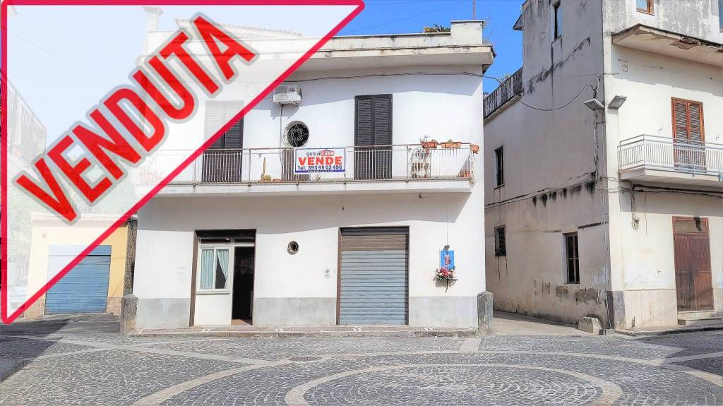 casa indipendente in vendita a Cimitile