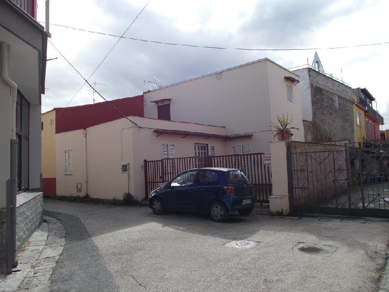 casa indipendente in vendita a Cimitile