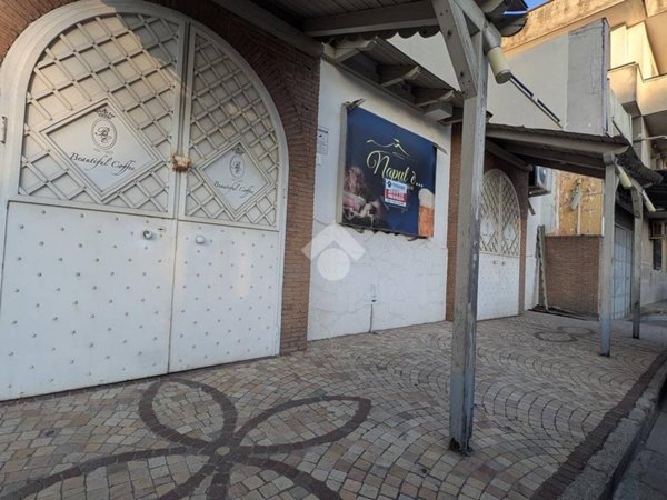 negozio in vendita a Crispano