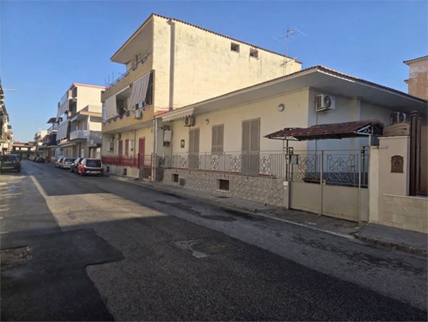 casa indipendente in vendita a Crispano