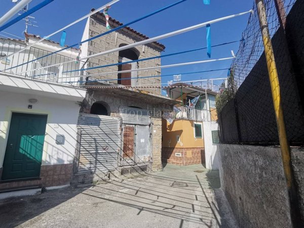 appartamento in vendita a Forio in zona Panza