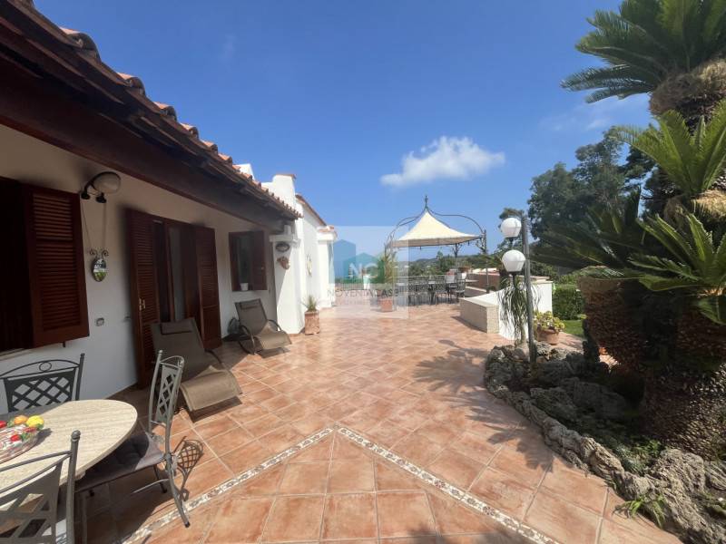 casa indipendente in vendita a Forio