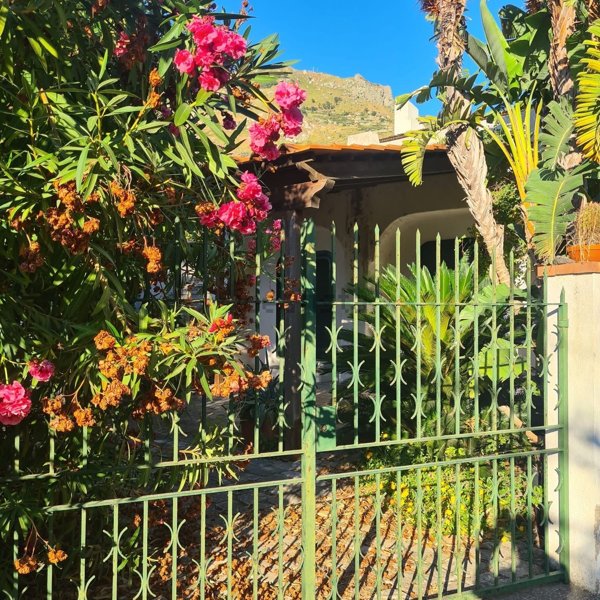 casa indipendente in vendita a Forio in zona Panza