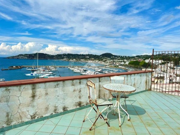 appartamento in vendita a Forio