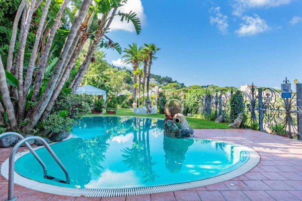 villa in vendita a Forio