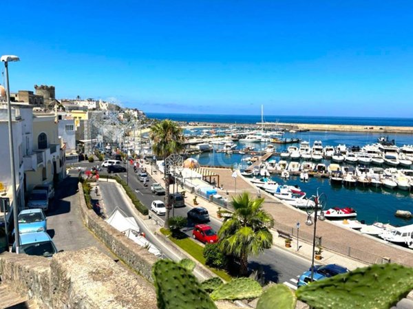 appartamento in vendita a Forio