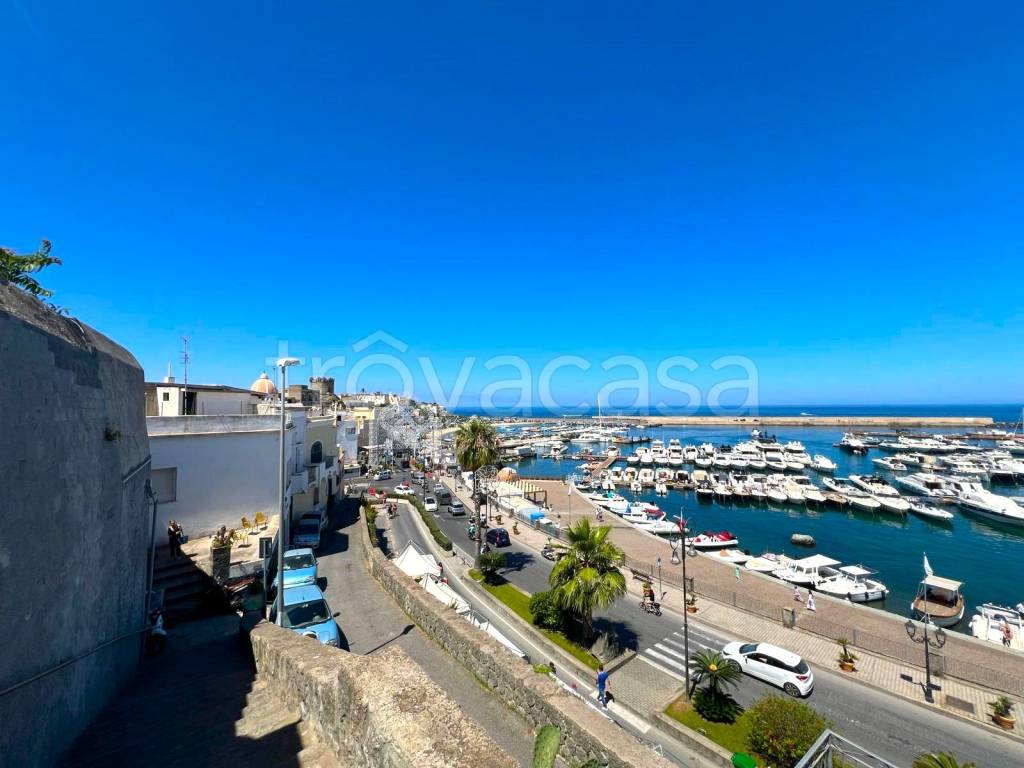 casa indipendente in vendita a Forio