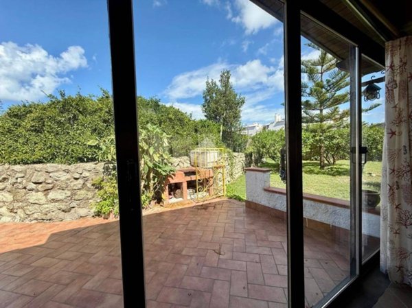 casa indipendente in vendita a Forio