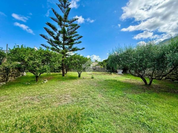 casa indipendente in vendita a Forio