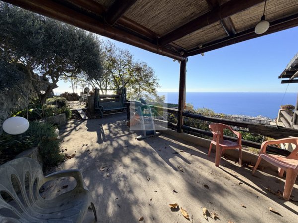 casa indipendente in vendita a Forio