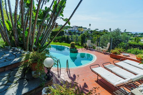 casa indipendente in vendita a Forio