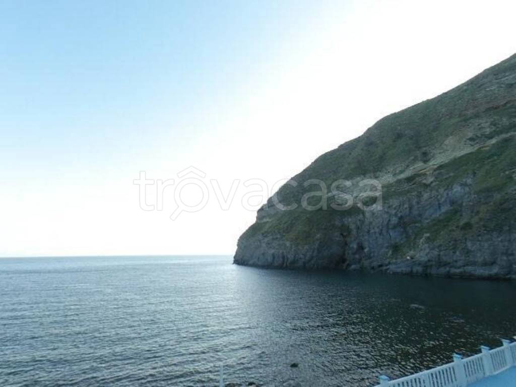 casa indipendente in vendita a Forio