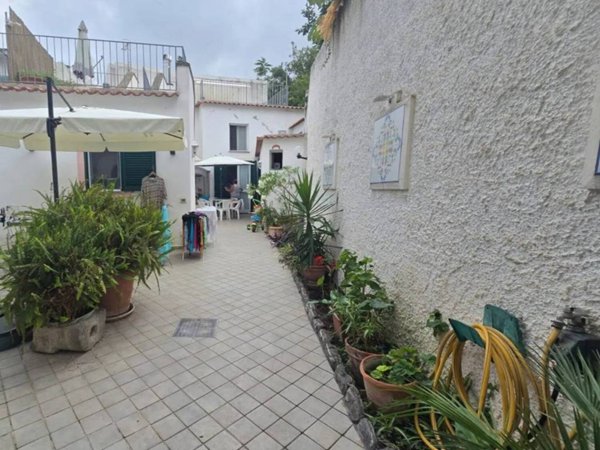 appartamento in vendita a Forio