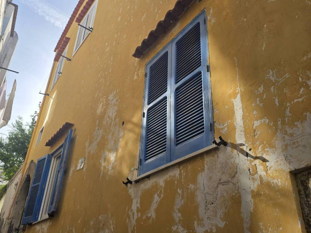 intera palazzina in vendita a Forio