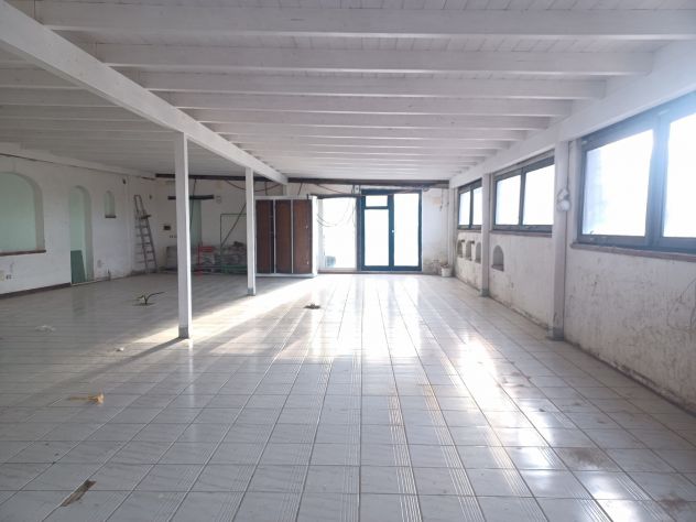 locale commerciale in vendita a Forio in zona Panza