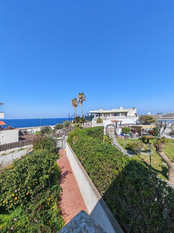 casa indipendente in vendita a Forio