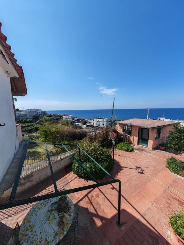 casa indipendente in vendita a Forio