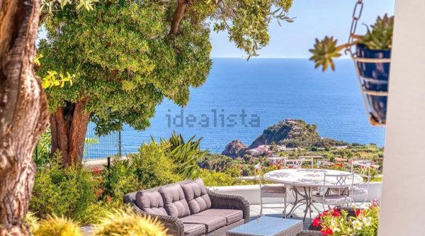 casa indipendente in vendita a Forio