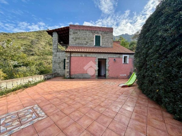 casa indipendente in vendita a Forio