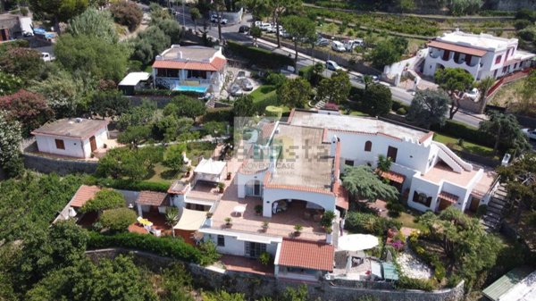 casa indipendente in vendita a Forio in zona Panza